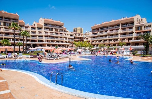 Arona Apartment | LOVELY 2 BEDROOMED APARTMENT NEXT TO THE BEACH