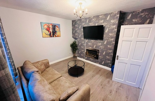 Newcastle-upon-Tyne House | Lovely 3 Bedroom House to rent in Newcastle. Family Friendly and warm house.