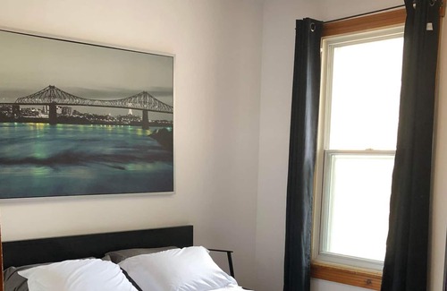 Cote-Saint-Paul Apartment | Lovely 3 BDR unit, 5min-metro, 1 min-grocery store