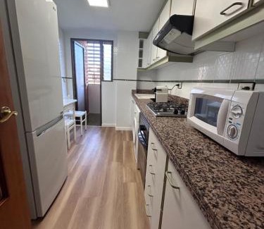 L'Illa Perduda Apartment | Lovely 3-Bedroom Apartment 15 Minutes from Beach