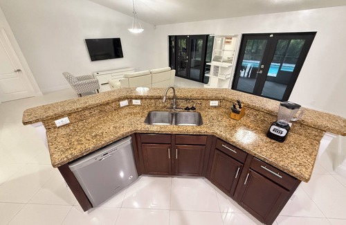 Port Saint Lucie House | Lovely 3 bedroom house, fitness room, heated pool, kids park, barbecue fire pit