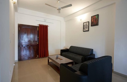 Kochi Apartment | Lovely 3-br. flat at Kadavanthra