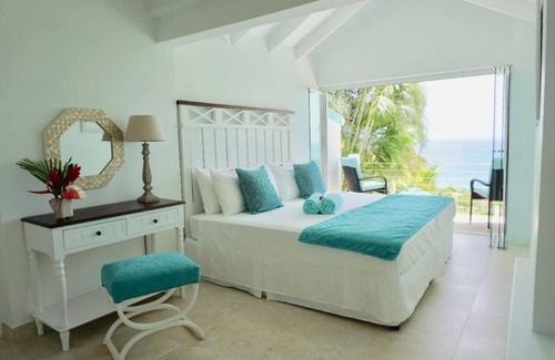 Saline Point Villa | Lovely 3 Br Ocean View Villa