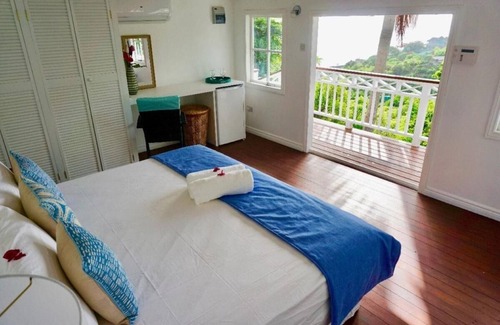 Saline Point Villa | Lovely 3 Br Ocean View Villa