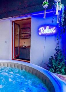 Prague 5 Apartment | Lovely 3BD - Rooftop - Jacuzzi&Sauna