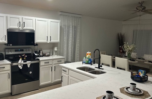 Four Corners House | Lovely 4-bedroom house with AC and WiFi in Clermont