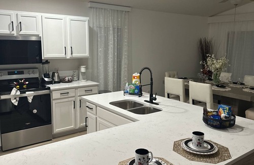 Four Corners House | Lovely 4-bedroom house with AC and WiFi in Clermont