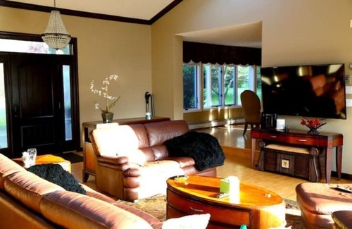 Liberty House | Lovely 6 Bedroom in Catskills