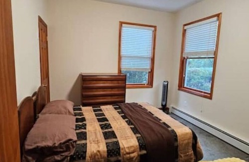 Liberty House | Lovely 6 Bedroom in Catskills