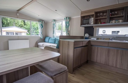Belton House | Lovely 6 berth caravan at Wild Duck Haven Park in Norfolk ref 11215SB