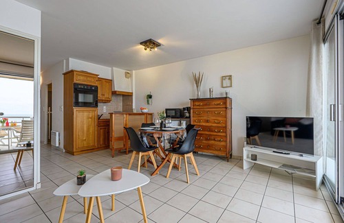 Morbihan Apartment | Lovely apartment for 4 guests with WIFI, TV, terrace and pets allowed