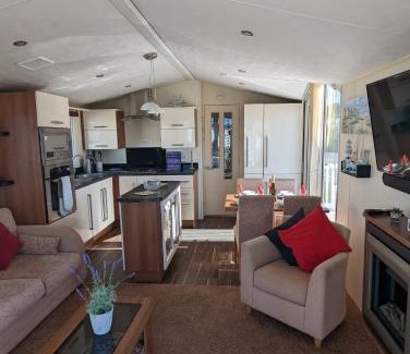 Weymouth Resort | Lovely and Bright Caravan Haven Littlesea with views across the Fleet Lagoon