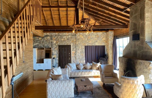 Orhangazi Villa | Lovely and Cozy Stone House with Hammam and Fireplace in Iznik, Bursa
