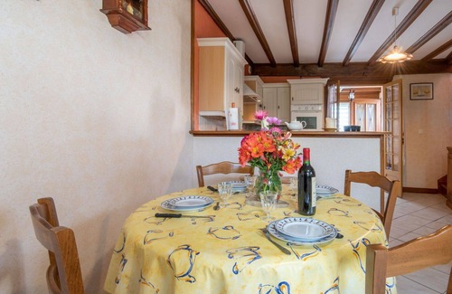 Barneville-Carteret House | Lovely apartment in villa for 4 guests with WIFI, TV, terrace and panoramic view