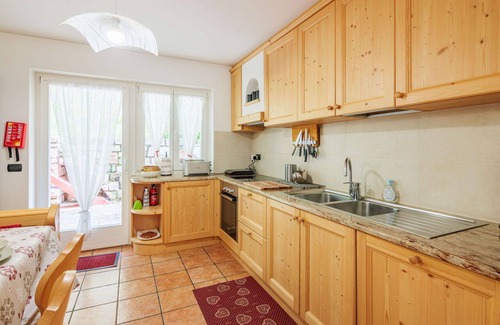 Canazei Apartment | Lovely apartment for 6 guests with TV and balcony