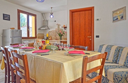 Monteverdi Marittimo Apartment | Lovely apartment for 8 people with pool