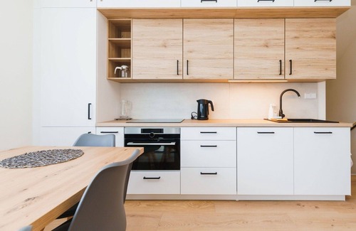 Loucna Pod Klinovcem Apartment | Lovely apartment for 6 guests with WIFI, TV, balcony and parking
