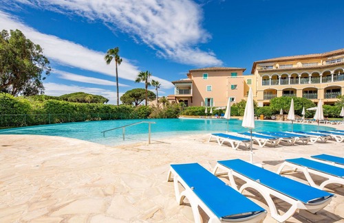 Les Issambres Apartment | Lovely apartment for 6 people with pool, A/C, WIFI, TV and terrace