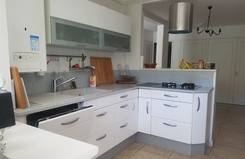 Cassis Apartment | LOVELY APART 2 BEDROOMS FOR 5-GARDEN GARAGE NEAR BEACHES PORT AND CITY CENTER