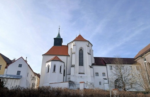 Jindrichuv Hradec Apartment | Lovely apartment for 4 people with WIFI, TV and parking