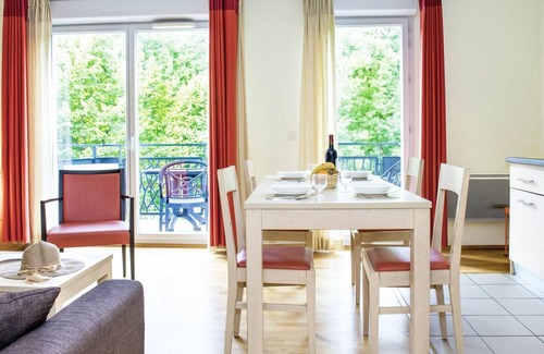 Divonne-les-Bains Apartment | Lovely apartment for 6 guests with WIFI, hot tub, pool, A/C, TV, terrace, pets allowed and parking