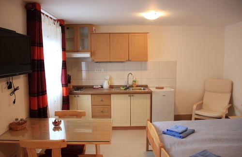 Bohinjska Bistrica Apartment | Lovely Apartment in Bohinjska Bistrica with Barbecue
