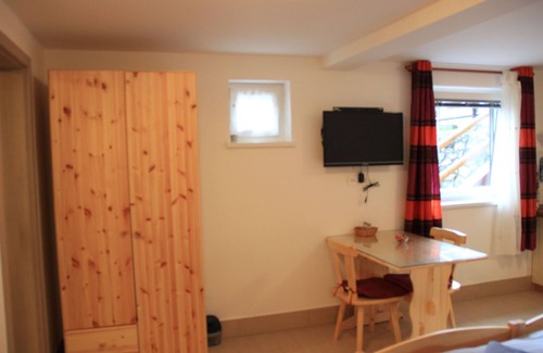 Bohinjska Bistrica Apartment | Lovely Apartment in Bohinjska Bistrica with Barbecue