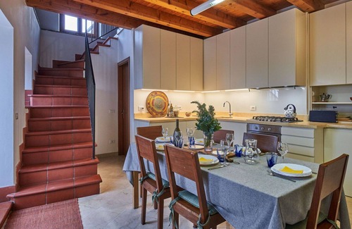 Caprino Veronese House | Lovely apartment in villa for 8 people with WIFI, TV and patio