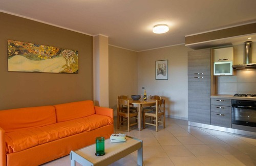 Andora Villa | Lovely apartment in villa for 4 people with WIFI, A/C, TV, terrace, pets allowed and parking