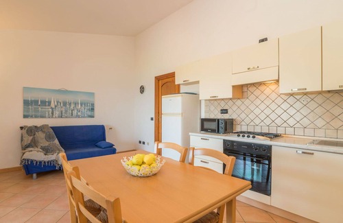 Costa Paradiso House | Lovely apartment in villa for 4 guests with WIFI, TV, terrace and parking