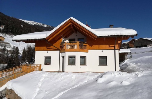 Sarentino Apartment | Lovely apartment for 6 people with WIFI, TV and balcony