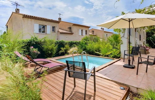 Cros-de-Cagnes Apartment | Lovely apartment for 2 guests with WIFI, pool, TV and patio