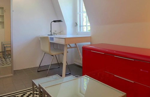 Muenchenwiler Apartment | Lovely apartment for 5 guests with WIFI, TV, patio, pets allowed, panoramic view and parking