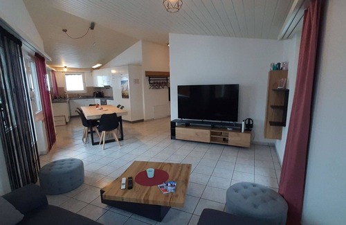 Saas Almagell Apartment | Lovely apartment for 6 people with WIFI, TV and balcony