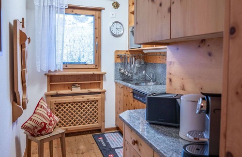 Sankt Moritz-Bad Apartment | Lovely apartment for 4 guests with WIFI, TV, balcony, pets allowed and panoramic view