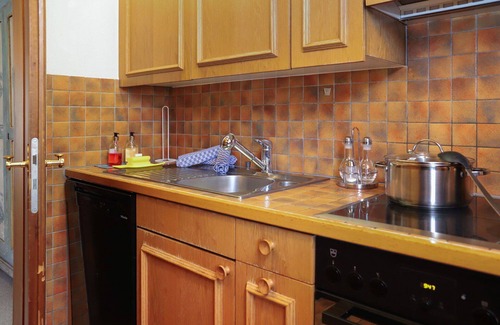 Sils-Maria Apartment | Lovely apartment for 6 people with WIFI, TV, balcony and pets allowed