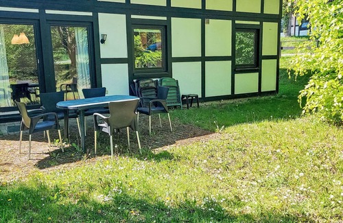 Feriendorf Frankenau House | Lovely apartment in villa for 4 guests with WIFI, TV, terrace and pets allowed