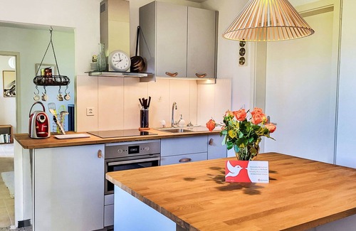 San Nazzaro Apartment | Lovely apartment for 3 people with WIFI, TV, patio, pets allowed and parking