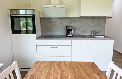 Hechthausen Apartment | Lovely apartment for 4 guests with WIFI, pool, TV, terrace and pets allowed