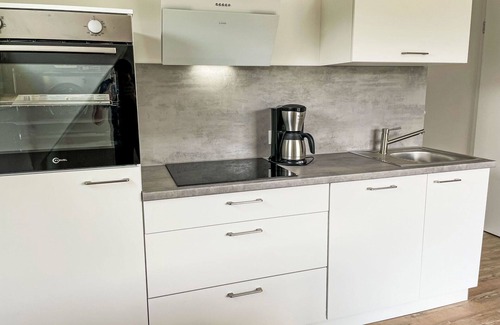 Hechthausen Apartment | Lovely apartment for 4 people with pool, WIFI, TV, balcony and pets allowed