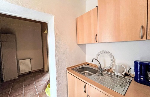 Quiddelbach Apartment | Lovely apartment for 2 guests with WIFI, TV and patio
