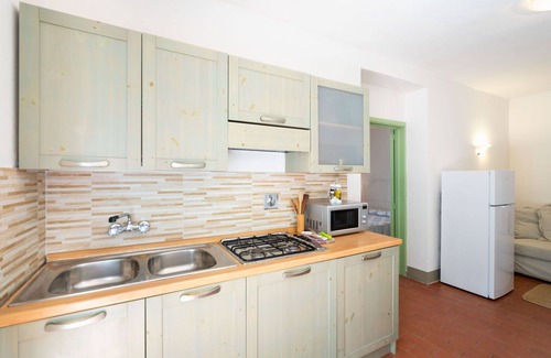 Montebonello Apartment | Lovely apartment for 4 people with WIFI, pool, A/C, TV, pets allowed and panoramic view