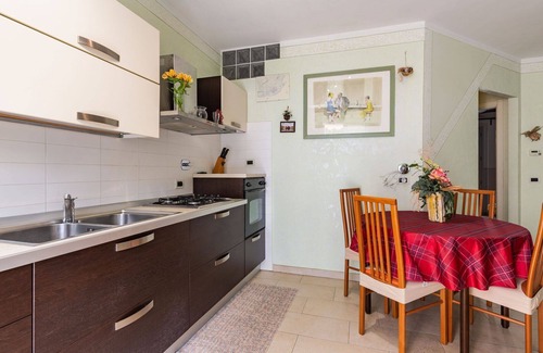 Riva Ligure Apartment | Lovely apartment for 6 people with WIFI, TV, terrace and pets allowed