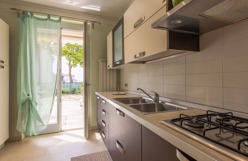 Riva Ligure Apartment | Lovely apartment for 6 people with WIFI, TV, terrace and pets allowed