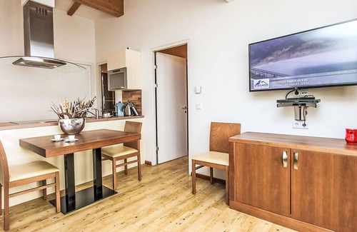 Aufhausen Apartment | Lovely apartment for 4 guests with WIFI, TV, balcony and pets allowed