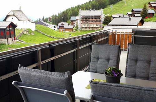 Bettmeralp Apartment | Lovely apartment for 6 guests with WIFI, TV and balcony