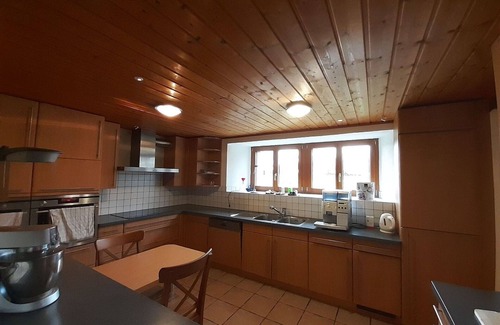 Montfaucon Apartment | Lovely apartment for 12 guests with WIFI and balcony