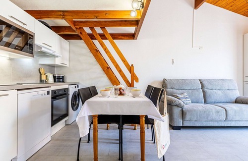 Les Mathes Apartment | Lovely apartment for 4 people with WIFI, TV and terrace