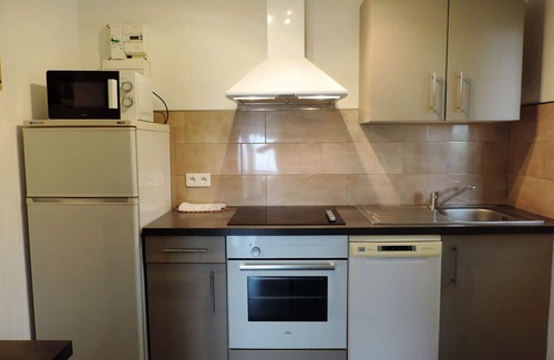 Partinello Apartment | Lovely apartment for 2 people with A/C, WIFI, TV, patio, pets allowed and panoramic view
