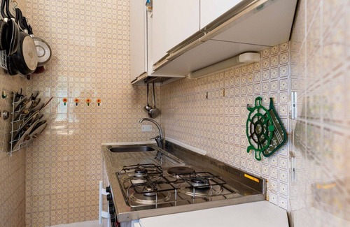Ospedaletti Apartment | Lovely apartment for 5 guests with WIFI, terrace and pets allowed